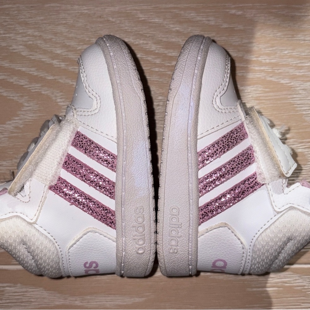 adidas HOOPS MID 2.01 Kids High Top Sneakers - White and Pink Glitter Strips